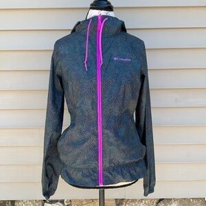 Columbia Zip Front Hooded Windbreaker